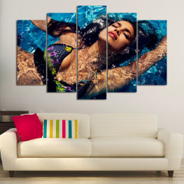 Еротика, Сексапилен, Мода, Портрет, Бикини, Грим, Коса, Черно, Елегантност, Красива, Дама, Начин на живот, Лице, Чувствен, Устни, Атрактивен, Блясък, Чувственост, Бански костюм, Човек, Модел, Представяйки, Кожата, Възрастен, Направи